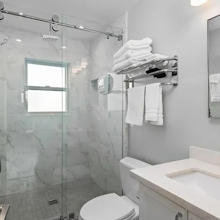 Newly Renovated 3Br Modern Apt In Heart Of Ocean Beach San Diego Exterior photo
