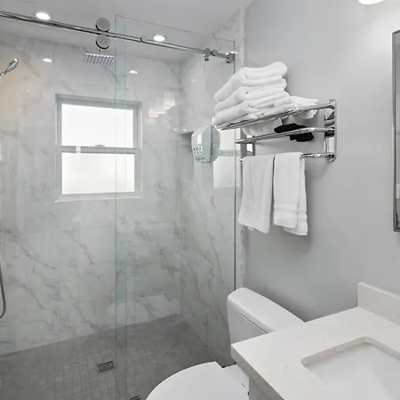 Newly Renovated 3Br Modern Apt In Heart Of Ocean Beach San Diego Exterior photo